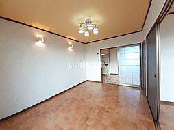 ビューハイツＵ．Ｋ 202 2階2DKのリビング/ダイニング