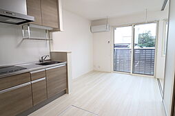 ヴィ・ラフィネ 103 1階1LDKのリビング/ダイニング