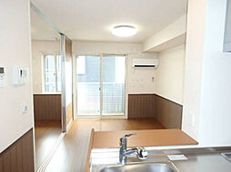 メゾンド・グロウ23 106 1階1LDKのリビング/ダイニング