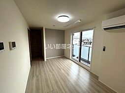 D-square四ツ谷 201 2階1LDKのリビング/ダイニング