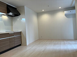 Pension July廿日市駅前(仮称 REGALEST廿日市8) 303 3階1LDKのリビング/ダイニング