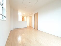 メゾン・ド・エレガンIV 204 2階2LDKのリビング/ダイニング