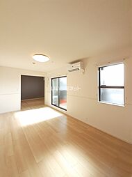 近鉄大阪線 弥刀駅 徒歩4分の賃貸アパート 3階1LDKのリビング/ダイニング