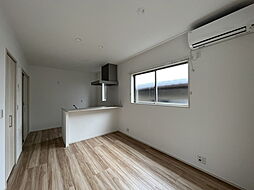 Ｅｌ　ｖｉｔａ鵯島IV 202 2階1LDKのリビング/ダイニング