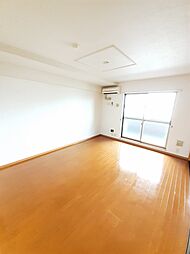 ニューカレント 303 3階2LDKのリビング/ダイニング