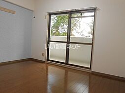 メゾン・ド・モンマルトル 506 5階ワンルームのリビング/ダイニング