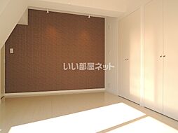 カスタリアお茶の水 0702 7階1LDKのリビング/ダイニング