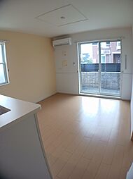 グラン・アベニューIII 101 1階2LDKのリビング/ダイニング