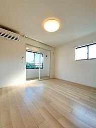 プレフェリート・III 207 2階1LDKのリビング/ダイニング