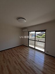 イースト207 102 1階1Kのリビング/ダイニング