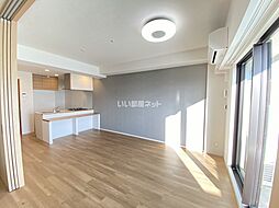 近鉄けいはんな線 荒本駅 徒歩8分の賃貸マンション 11階1LDKのリビング/ダイニング