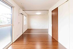 ファミリオール　Ａ棟 102 1階1LDKのリビング/ダイニング