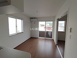 KSK北上I 101 1階1LDKのリビング/ダイニング