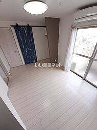 エヌエムトラントキャトフ 4FD 4階2Kのリビング/ダイニング