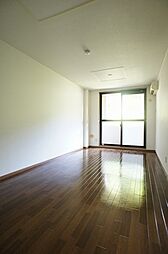 ワイズポート 2LDKの写真