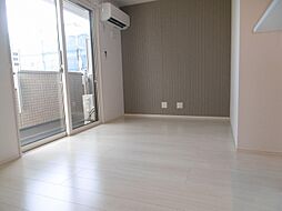 シーサイド・ビュー藤生 201 2階1LDKのリビング/ダイニング