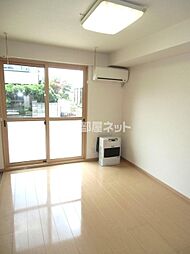 イーグル今3号館 101 1階1LDKのリビング/ダイニング