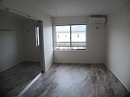 Pierre Homme(ピエール・オム)III 205 2階1SLDKのリビング/ダイニング