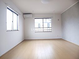 Broadway(ブロードウェイ)II 201 2階1Kのリビング/ダイニング