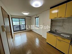 ファミールK 201 2階2LDKのリビング/ダイニング