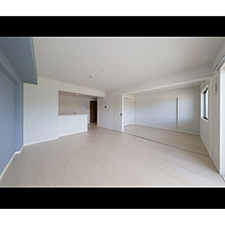 カーサ藤ヶ坂 302 3階2LDKのリビング/ダイニング