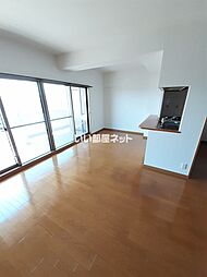 ライオンズマンション貝塚モリス 710 7階3LDKのリビング/ダイニング