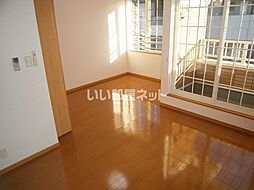 ムーンシャイン　Ａ 201 2階1LDKのリビング/ダイニング