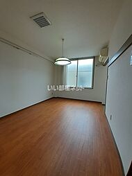 沖ノ内レジデンス 101 1階ワンルームのリビング/ダイニング