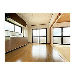 熊本県上益城郡益城町大字宮園641-1の賃貸マンション 1階3DKのリビング/ダイニング