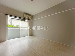 ラ・ヴィJK 205 2階1Kのリビング/ダイニング