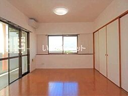 トゥエルヴ国際通り 5階3LDKのリビング/ダイニング