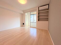 ホーリープレイス唐津　I 102 1階ワンルームのリビング/ダイニング