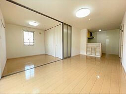 ローゼスポート港町　A棟 A205 2階1LDKのリビング/ダイニング