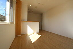 グランヴィル 105 1階ワンルームのリビング/ダイニング