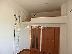 ソレイユパルク3番館 203 2階1Kのリビング/ダイニング