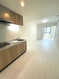 スカイヒルズ徳丸 302 2階1LDKのリビング/ダイニング