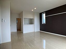 メゾン　フォルテ 105 1階1LDKのリビング/ダイニング