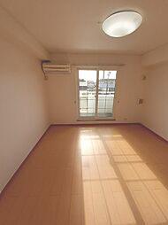 プリマヴェーラI番館 202 2階1LDKのリビング/ダイニング