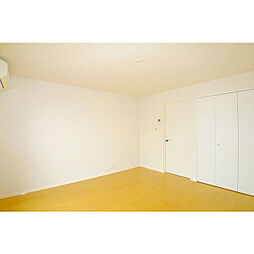 サクセス　ヴァリー 201 2階1Kのリビング/ダイニング