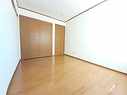 メゾン・プルミエール 201 2階2DKのリビング/ダイニング