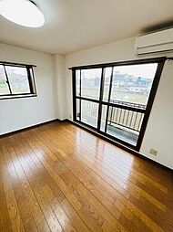 サンシャイン成長 201 2階ワンルームのリビング/ダイニング