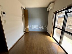 アスティーニ海田南 302 3階1Kのリビング/ダイニング