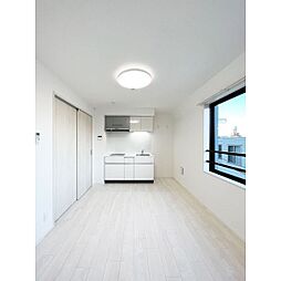 ルリアン西新宿 0401A 4階1LDKのリビング/ダイニング