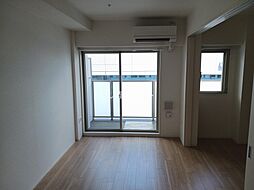 JR東海道・山陽本線 新大阪駅 徒歩10分の賃貸マンション 11階1LDKのリビング/ダイニング