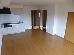 三角コーポ 302 3階2LDKのリビング/ダイニング