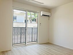 グランドメゾン城ケ丘 102 1階1Kのリビング/ダイニング