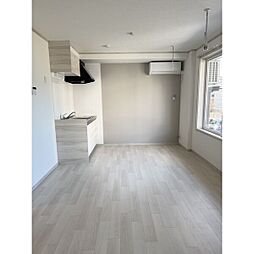 メリディアン中山吉成 301 3階ワンルームのリビング/ダイニング