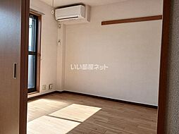 Surplus柳 101 1階2DKのリビング/ダイニング