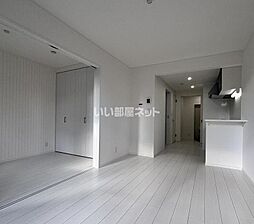 アクトI 102 1階1LDKのリビング/ダイニング