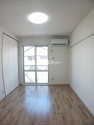 パインコートB 202 2階1Kのリビング/ダイニング